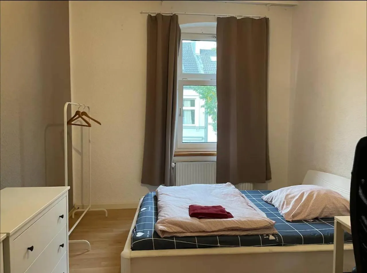 Lovely Room In Duesseldorf Nearly Duesseldorf Hbf Deutschland